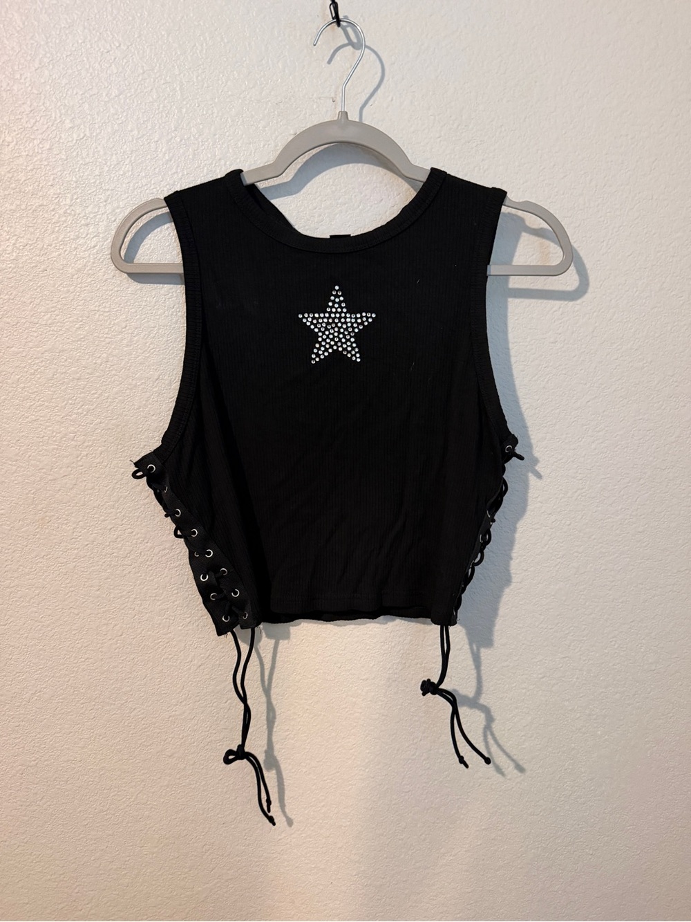 Y2K Black Sleeveless Crop Tank with Rhinestone Star